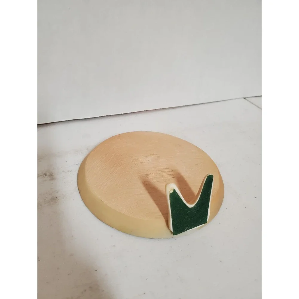 K's Collection Relief Hand-Painted 4 1/2